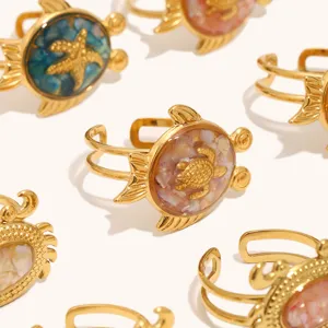 Edelstahl 18K vergoldete Meeres Schildkröte Krabbe Ringe mit buntem Muschel Inlay Details.