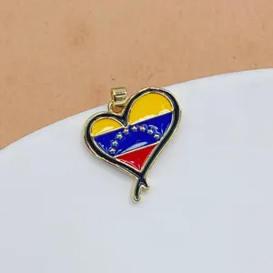 Venezuela flag heart pendant gold plated enamel charm necklace fashion jewelry detail