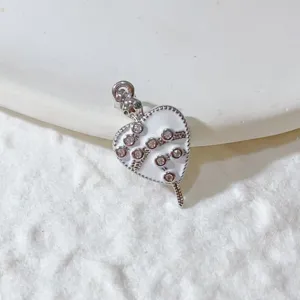 Kupfer Mikrofassung Zirkonia Herz Schlange Anhänger Anhänger Schmuck Detailansicht.