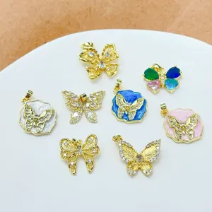 Damen Kupfer 18K Vergoldet Schmetterling Anhänger Ohne Kette Mikro-Eingelegt Strass Emaille Schmetterling Charm Für Halskette DIY Schmuckherstellung
