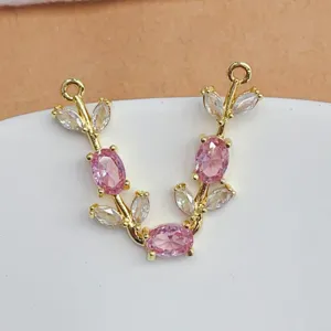 Connecteur de bijoux branche doré avec zircons rose et blanc, pendentif DIY détaillé.