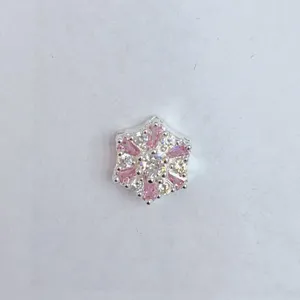Exquisite rosa weiße Zirkon Schneeflocke Abstandshalter Perle für DIY Schmuck basteln.