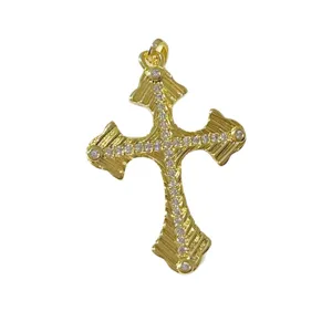 Vergoldeter Mikro-Pavé-Zirkon-Kreuz-Anhänger Halskette Mode Schmuck Zubehör Hauptansicht