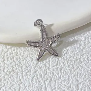 Exquisiter Mikrofassung Zirkonia Seestern Anhänger, eleganter Ozean Stil Schmuck.