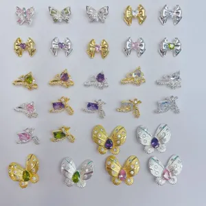 18K Vergoldet Kupfer Schmetterling Charms Mehrfarbig Strass Zwischenperlen Für DIY Handgemachtes Armband Schmuckherstellung
