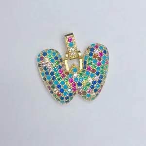Vergoldeter bunter Zirkonia Buchstabe W Anhänger charmantes Mode Schmuck Zubehör Detailansicht