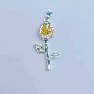 Elegante Zirkonia Tulpen Blume Anhänger DIY Schmuck Zubehör Halskette Charm Anhänger.