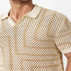 Λεπτομέρεια για ανδρικό γεωμετρικό πλεκτό πόλο πουκάμισο καλοκαιρινό στυλ διακοπών