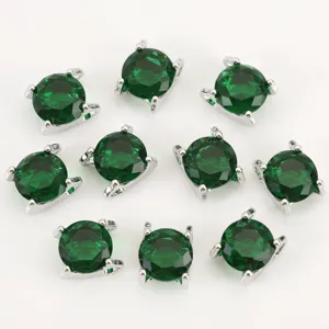 Runde facettierte grüne Zirkonia mit Metall-Krappenfassung, ideal für DIY-Schmuck und Anhänger.