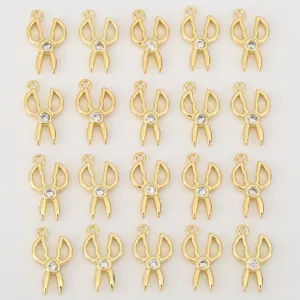 Ciondolo a Forbice in Rame con Zirconia Accessorio Fai da Te Gioielli Placcato Oro 18K Argento 3D Ciondolo per Collana Bracciale Artigianato