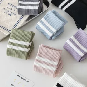 Striped cotton mid-tube yoga pilates socks, non-slip sports socks, comfortable daily wear.