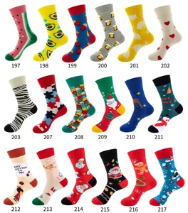 Chaussettes montantes créatives et tendance avec motifs originaux pour homme et femme.