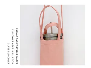 Tragbarer Kaffeetasse Becherbezug aus Leinen mit Gurt, rosa Isoliertasche fur Glasflaschen Detail.
