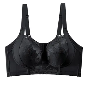 Soutien-gorge noir en dentelle grande taille avec armatures, bretelles larges et motifs.