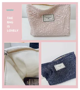 Jacquard cosmetic bag vintage rose makeup pouch portable travel storage bag detail view zipper