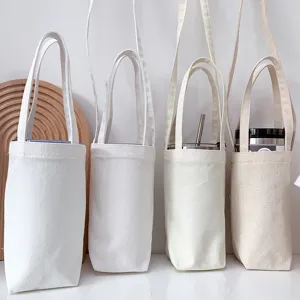 Umhängetasche aus Segeltuch für Trinkbecher minimalistischer Becherhalter Detailansicht
