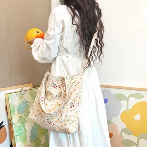 Blumen Kord Schultertasche für Damen, retro lässige Umhängetasche, stilvolle Studenten Schultasche