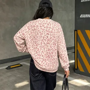 Sweatshirt imprimé léopard rose pour femme, pull décontracté à manches longues et col rond.