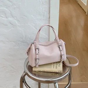 Borsa a mano rosa minimalista da donna, elegante borsa a spalla e tracolla per ogni occasione.