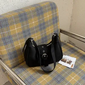 Bolso de hombro hobo dumpling negro estilo coreano, bolso cruzado minimalista diario chic.