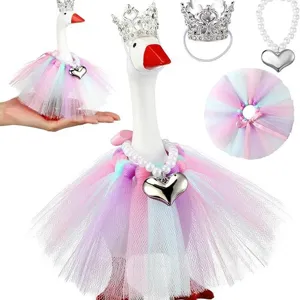 Grazioso set costume da anatra con corona, collana di perle e gonna tutu colorata.