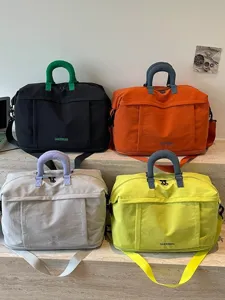 Borsa da viaggio grande capacità moda leggera tracolla borsa sportiva da bagaglio.