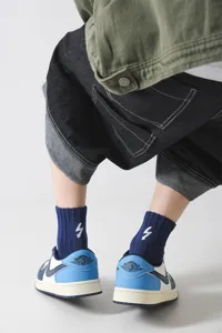 Cityboy Herren Mittelsocken mit Blitz Bestickung, stylische Streetwear Baumwollsocken.