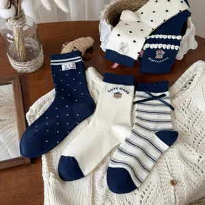 Japanese style cute bear embroidered crew socks for women, autumn college style navy socks.