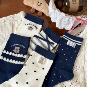 Japanese navy blue cute bear cartoon crew socks, preppy style autumn cotton mid-calf socks.