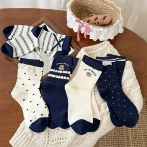 Japanese Preppy Style Navy Blue Cartoon Bear Slouch Socks For Women Cute Embroidered Mid-Calf Cotton Blend Socks Casual Fashion Leg Warmers