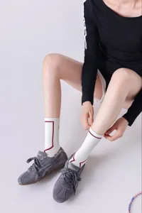 Calcetines deportivos compresión mujer blancos fitness yoga correr piernas delgadas