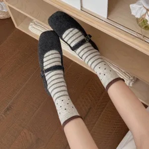 Japanische Rollbund gestreifte gepunktete mittelhohe Socken lässige süße Baumwollstrümpfe