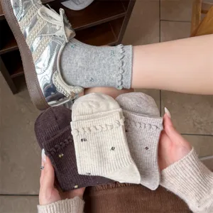 Japanische süße florale Wadenstrümpfe für Damen, süße Rüschenbündchen Baumwolle Socken.