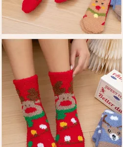 Chaussettes de Noël en molleton corail douillet avec joli motif de renne, épaisses et chaudes.