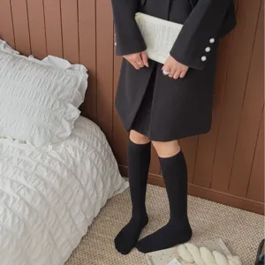 Einfarbige einfache Mikro-Druck Herbst Wadenstrümpfe Damen Frühling All-Match Socken.