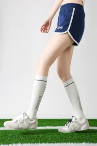 Calze a compressione polpaccio donna traspiranti rigate lunghe sport fitness bianco