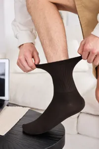 High elasticity breathable black cotton crew socks for men, business casual daily wear.