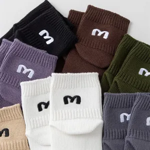 Herren Baumwollmischung Sport Socken American Streetwear Bestickter Buchstabe M Kurze Basketball Athletische Lässige Cityboy Socken