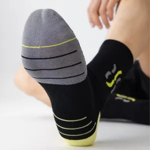 Herren Sport Crew Socken Farbblock Baumwolle Feuchtigkeitsableitend Atmungsaktiv Sport Laufen Basketball Socken
