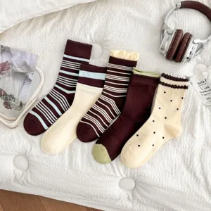 Damen Vintage Gekämmte Baumwolle Slouch-Socken Rüschenbündchen Gestreift Polka Dot Wadenlang Socken Atmungsaktiv Socken Für Damen