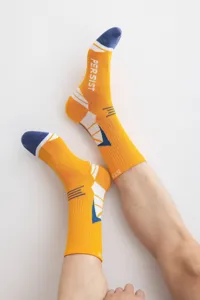 Calcetines deportivos colorblock para hombre, cómodos de algodón para correr y básquet.