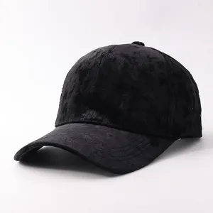 Berretto da baseball in velluto nero per inverno, cappello caldo tinta unita minimalista dettaglio