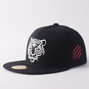 Berretto da Baseball a Tesa Piatta Hip Hop per Uomo Donna Testa di Tigre Ricamata Snapback Street Style Moda Protezione Solare