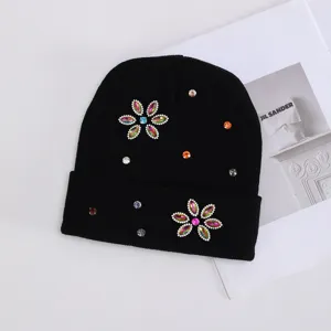 Gorro de punto negro para mujer, sombrero cálido de invierno flores estrás moda chic