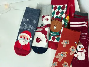 Weihnachtssocken für Damen süße Cartoon Winter warme Baumwolle festliche Socken Geschenk Set