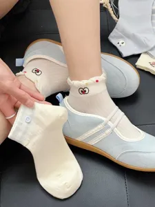 Chaussettes courtes blanches mignonnes pour femmes avec broderie d'yeux et chaussures