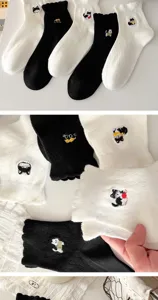 Women retro lace cotton socks with cute cat embroidery, sweet style casual low cut socks.