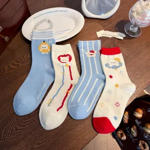 Calze al Polpaccio con Stampa Orsetto Carino da Donna Stile Dolce Cotone Lavorato a Maglia Casual Traspirante
