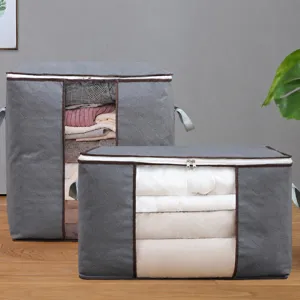 Große Steppdecken-Aufbewahrungstasche mit Sichtfenster, langlebiges Vliesmaterial für Kleidung.
