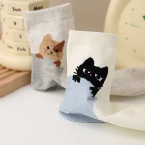 Cute cartoon cat design women mid-tube socks, soft spring summer casual cute hosiery.